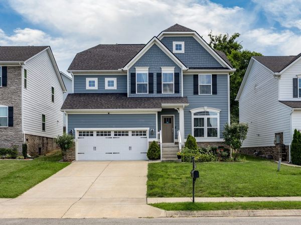 2084 Morton Dr N, Spring Hill, TN 37174