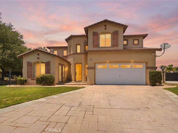 2238 Toulouse, Corona, CA 92882