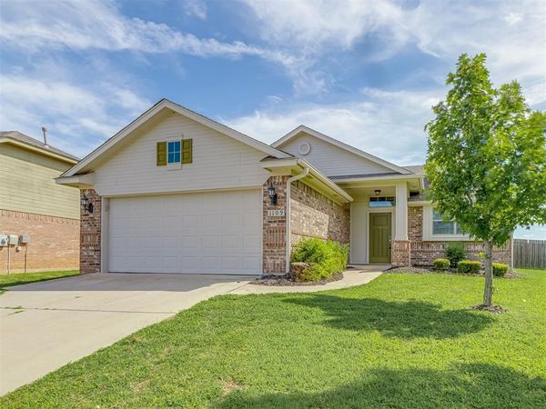 1109 SW 160th Court, Moore, OK 73170