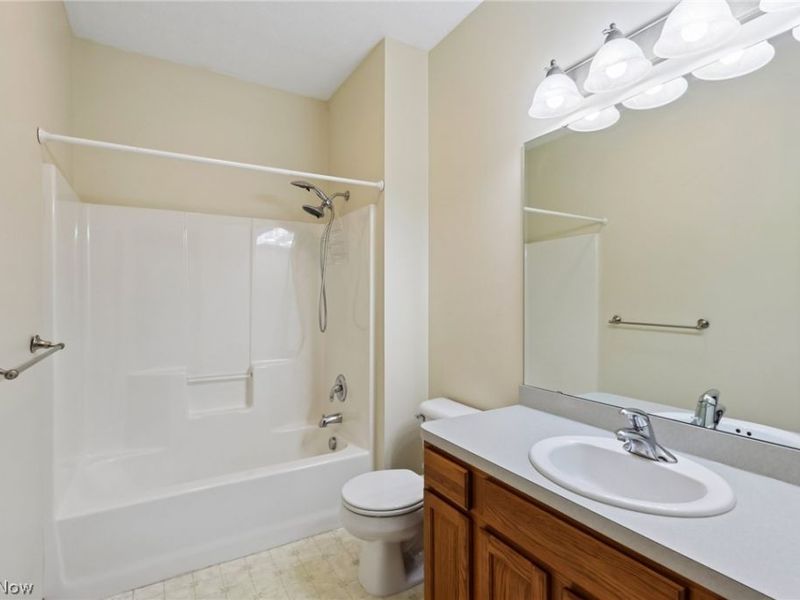 173 Saint Charles Place, Elyria, OH 44035 Photo 25
