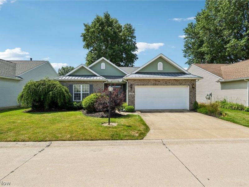 173 Saint Charles Place, Elyria, OH 44035 Photo 5