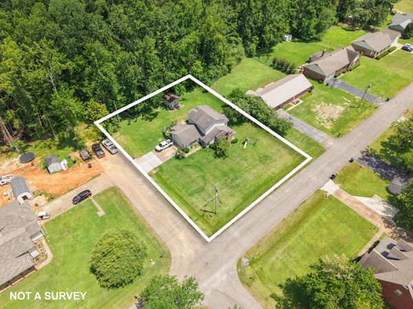 1216 Bridle, Corinth, MS 38834