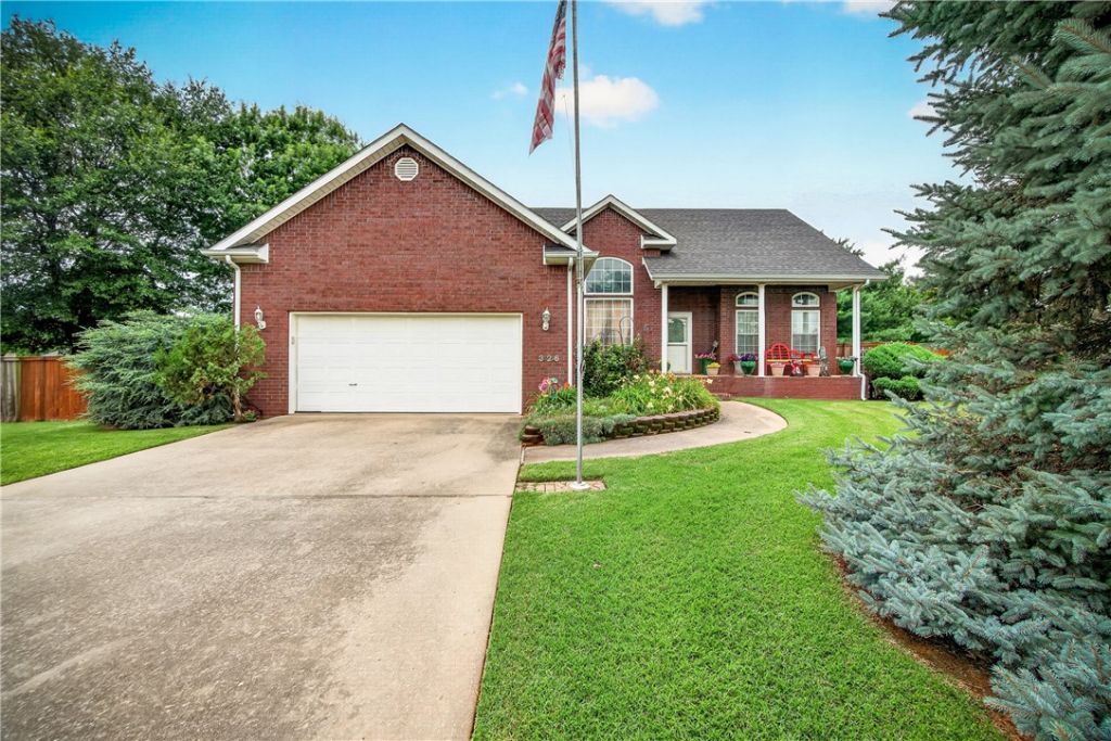326 Summer Street, Lowell, AR 72745 Main Photo