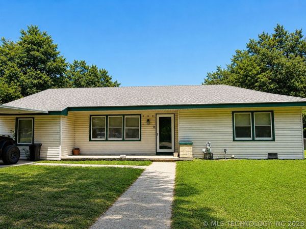 203 NE C , Stigler, OK 74462