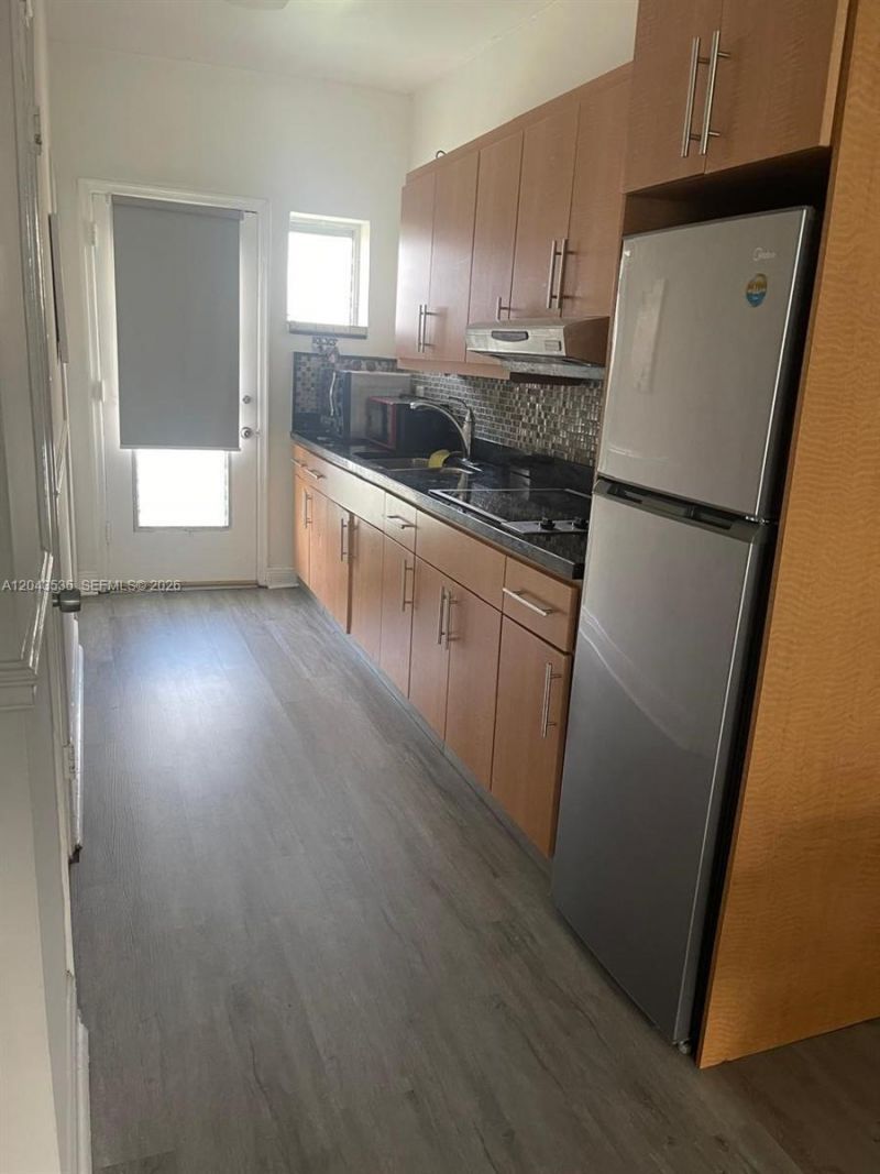 6498 Collins Ave , Unit 48, Miami Beach, FL 33141 Photo