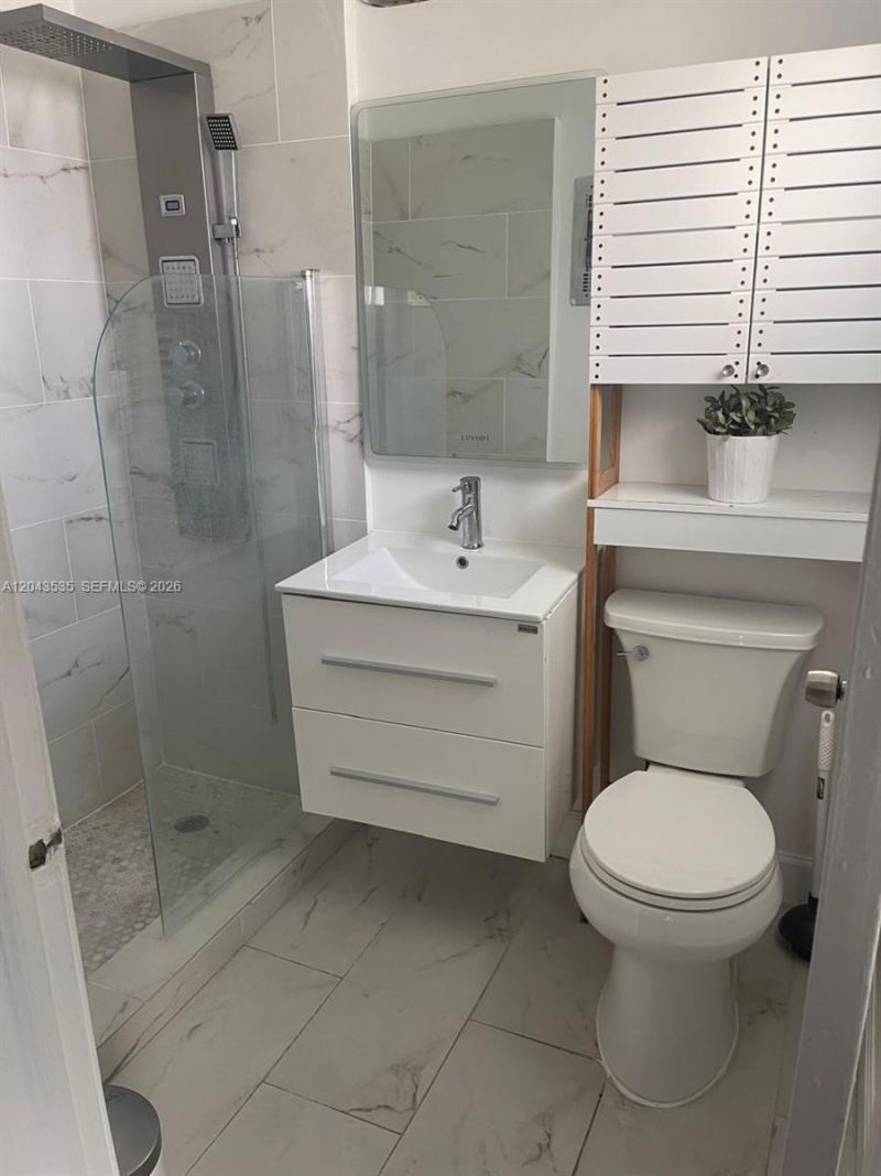6498 Collins Ave , Unit 48, Miami Beach, FL 33141 Photo