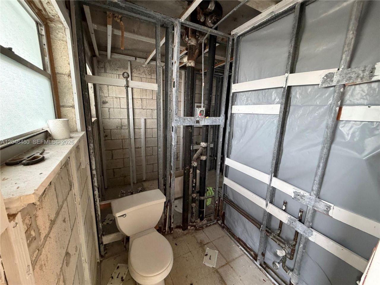 1000 NE 14th Ave, Unit 405, Hallandale Beach, FL 33009 Photo