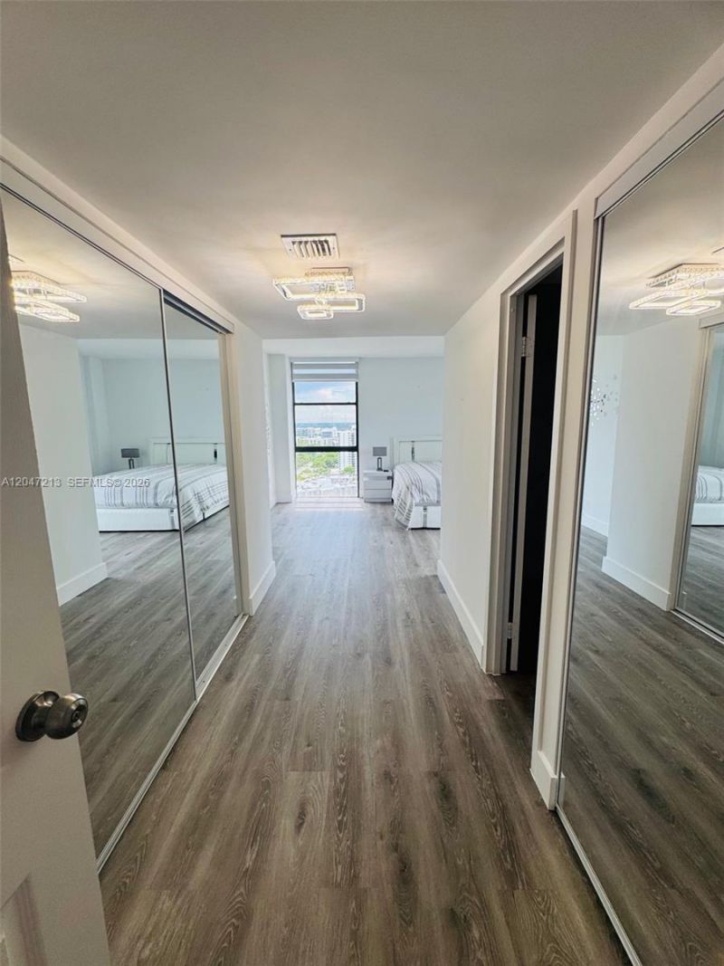 3625 N Country Club Dr , Unit 2409, Aventura, FL 33180 Photo