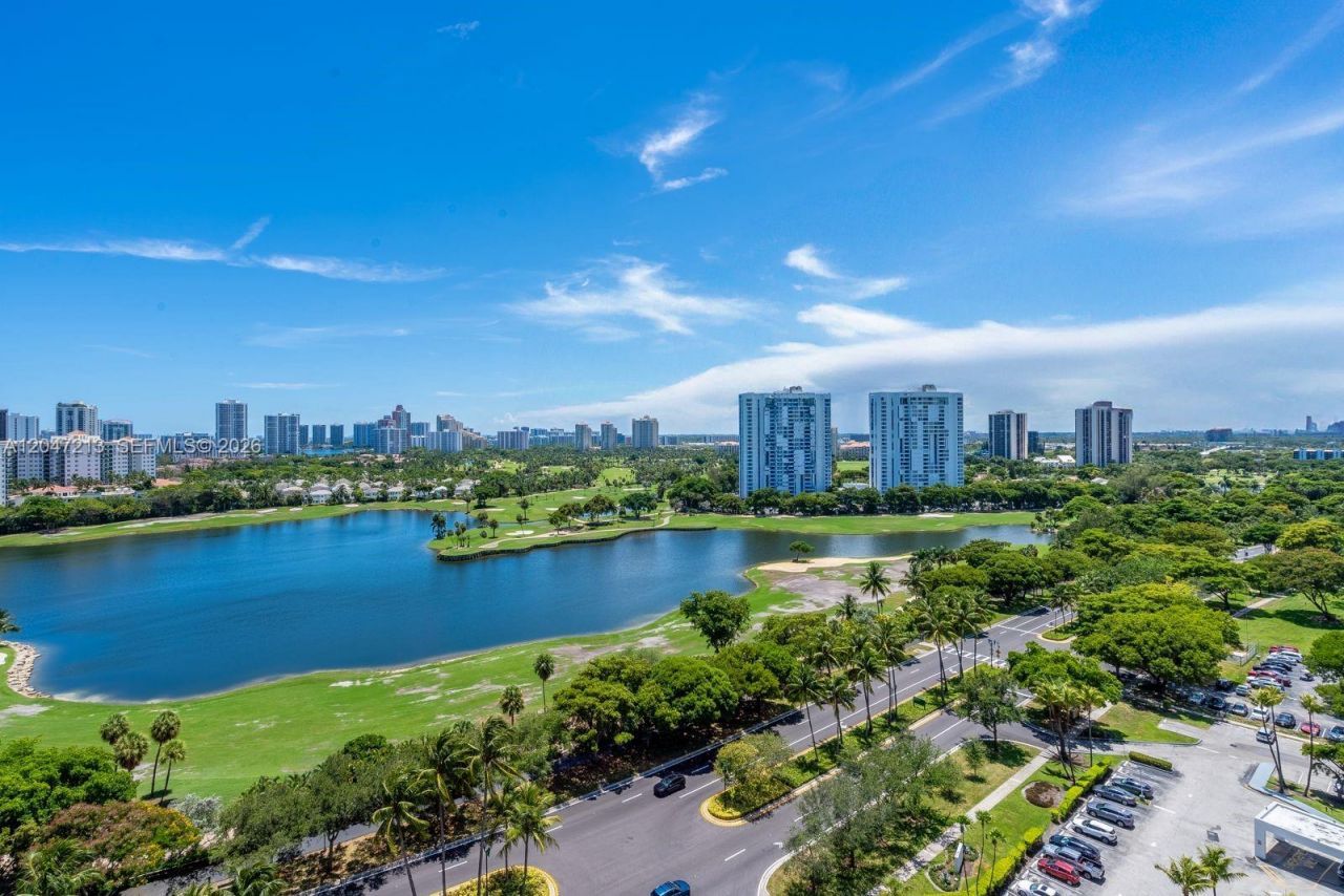 3625 N Country Club Dr , Unit 2409, Aventura, FL 33180 Photo