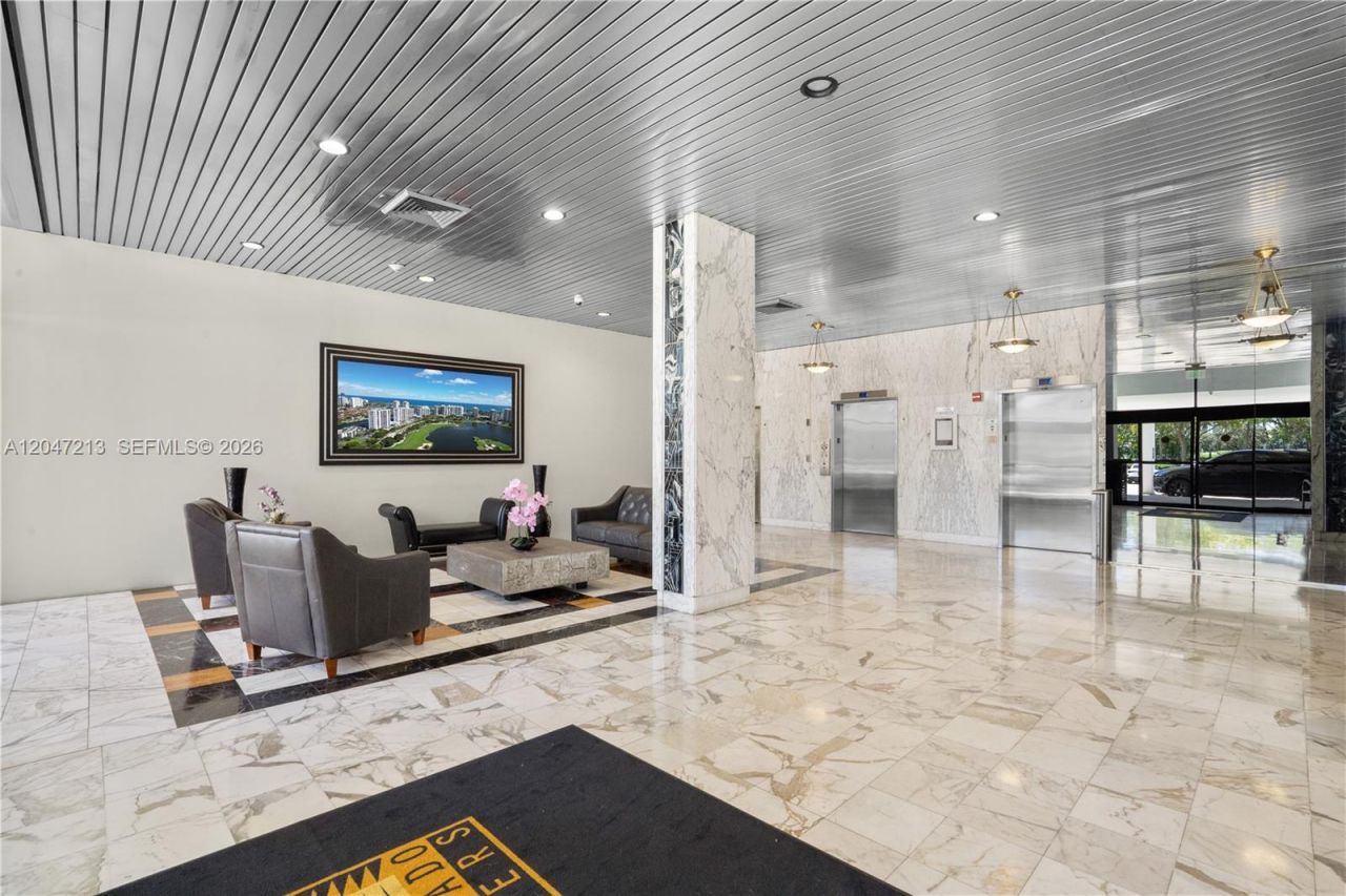 3625 N Country Club Dr , Unit 2409, Aventura, FL 33180 Photo