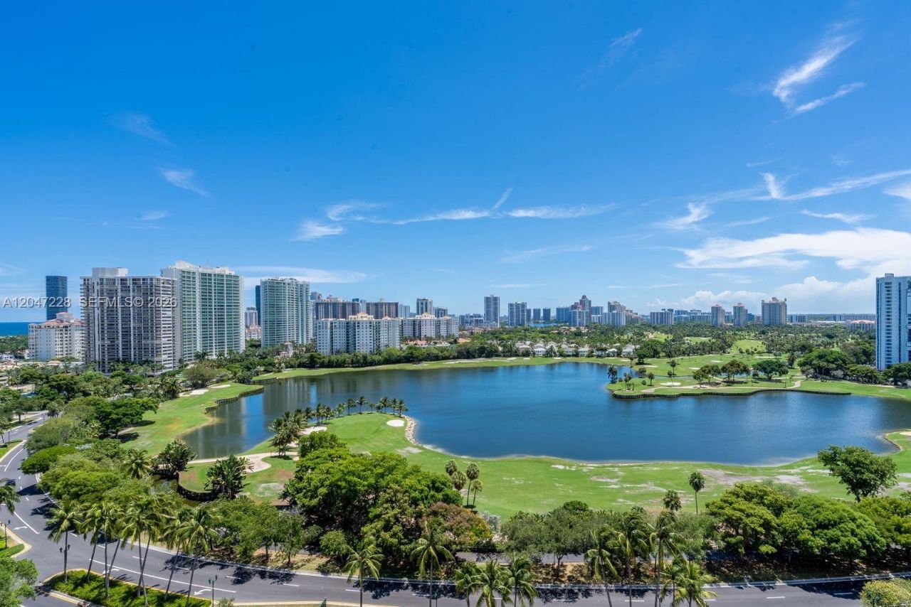 3675 N Country Club Dr , Unit 2007, Aventura, FL 33180 Photo