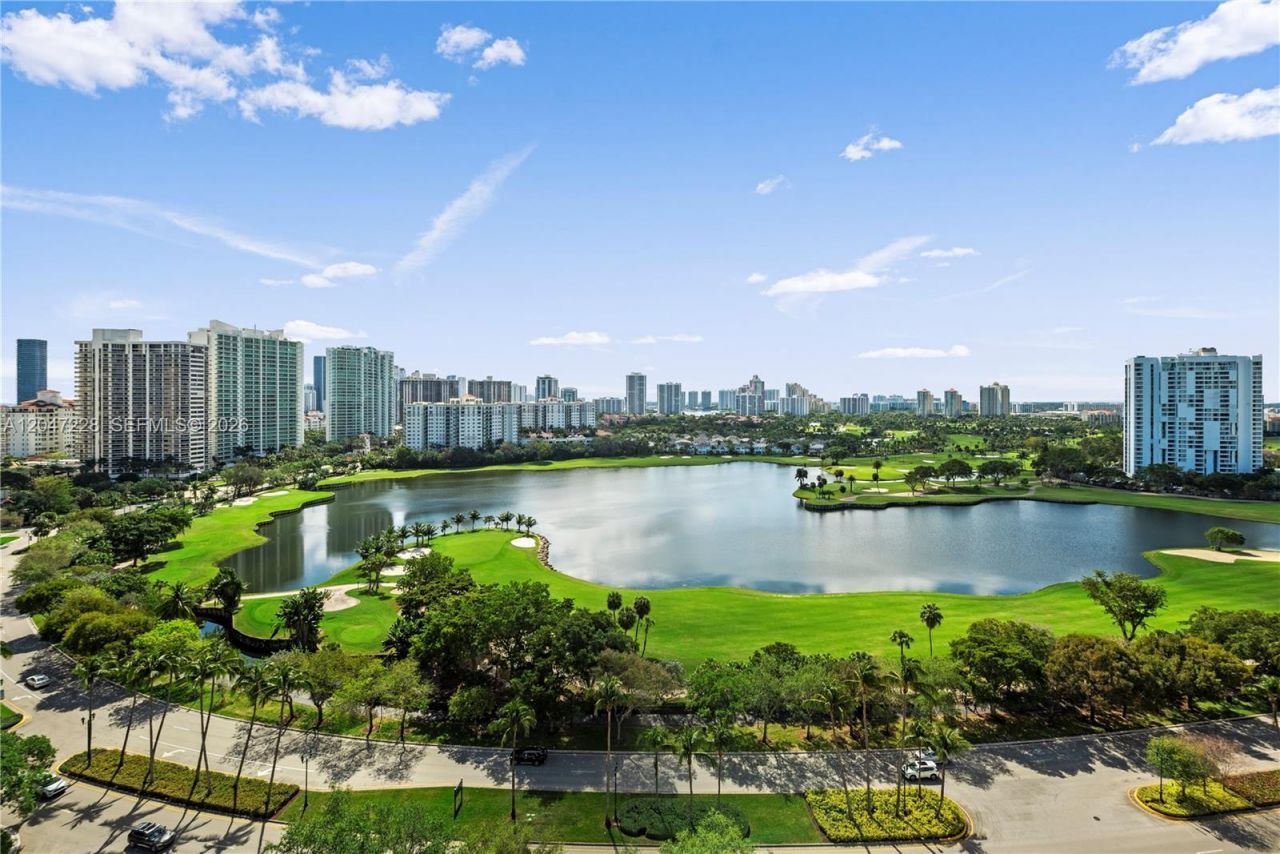 3675 N Country Club Dr , Unit 2007, Aventura, FL 33180 Photo