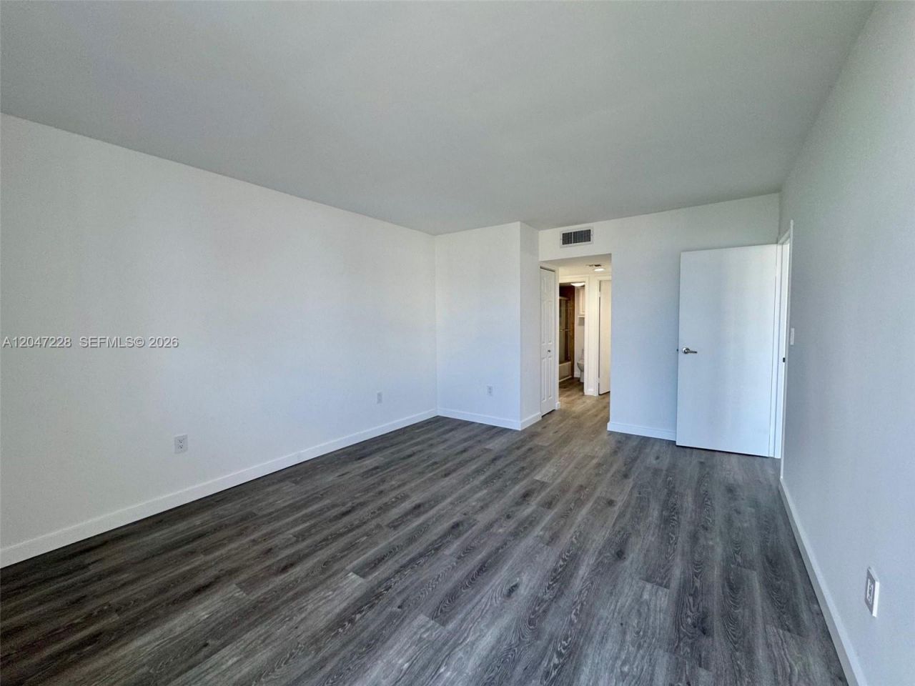 3675 N Country Club Dr , Unit 2007, Aventura, FL 33180 Photo