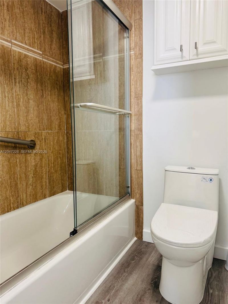 3675 N Country Club Dr , Unit 2007, Aventura, FL 33180 Photo
