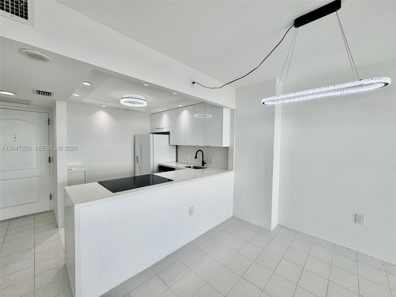 3675 N Country Club Dr , Unit 2007, Aventura, FL 33180 Photo