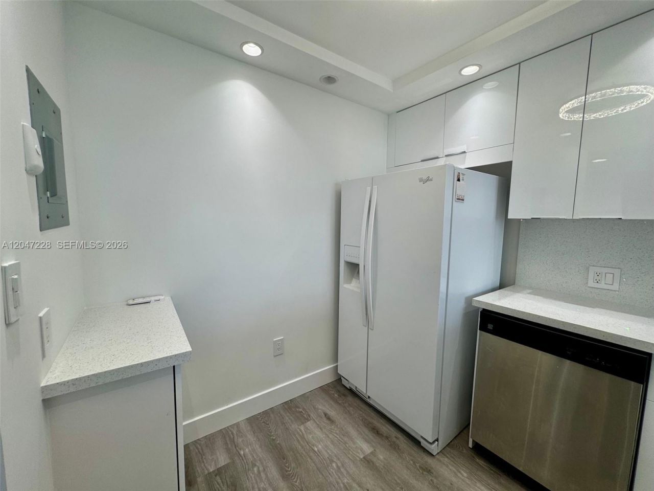 3675 N Country Club Dr , Unit 2007, Aventura, FL 33180 Photo