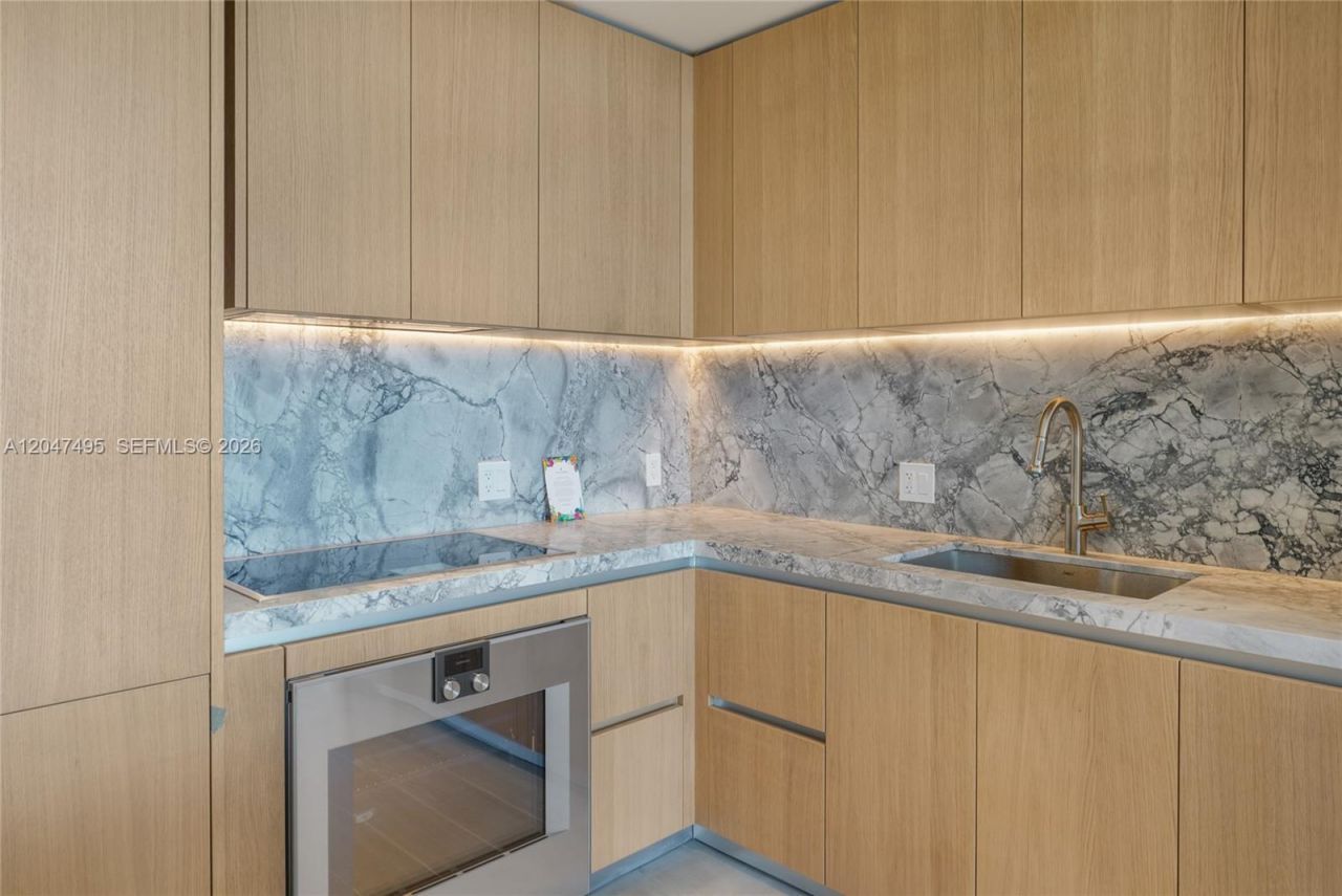 500 Alton Rd , Unit 1506, Miami Beach, FL 33139 Photo