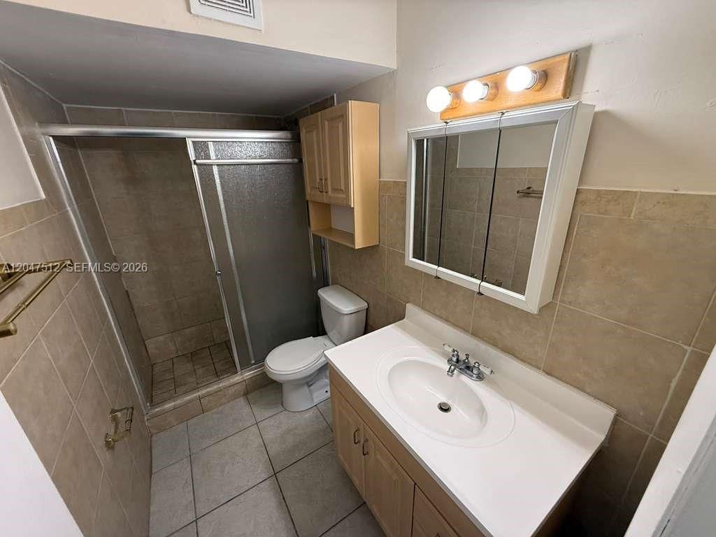 6950 W 6th Ave , Unit 509, Hialeah, FL 33014 Photo