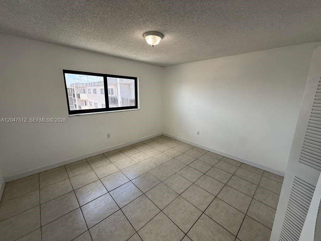 6950 W 6th Ave , Unit 509, Hialeah, FL 33014 Photo