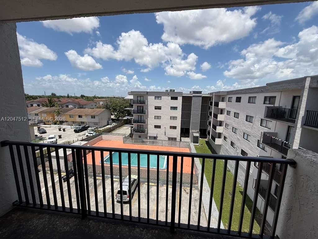 6950 W 6th Ave , Unit 509, Hialeah, FL 33014 Photo