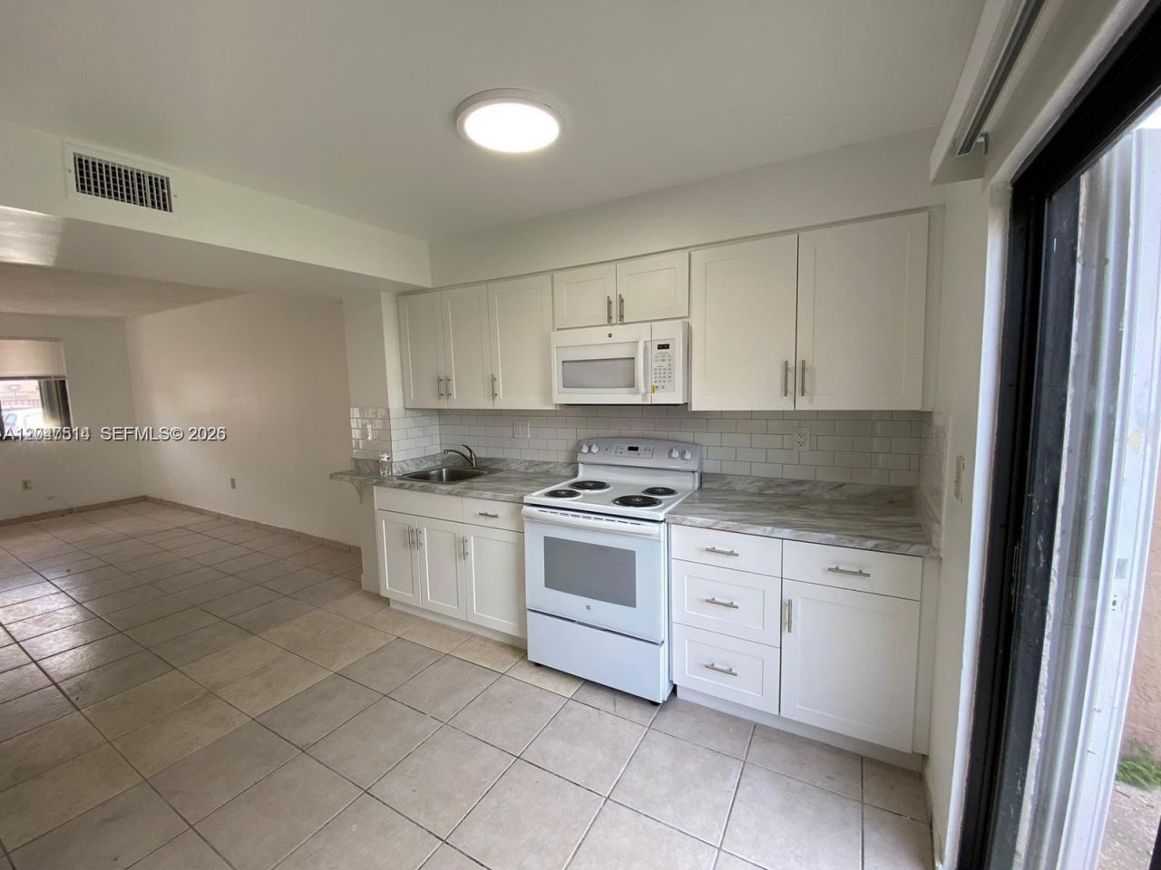 61 NW 132nd Pl , Miami, FL 33182 Photo