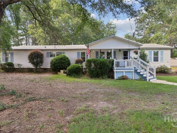 124 Edgewater Drive , Bloomingdale, GA 31302