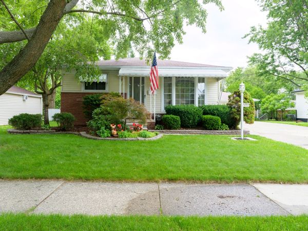 26352 Osmun Street, Madison Heights, MI 48071
