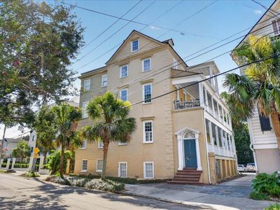 65 Vanderhorst Street, Unit Apt F, Charleston, SC 29403
