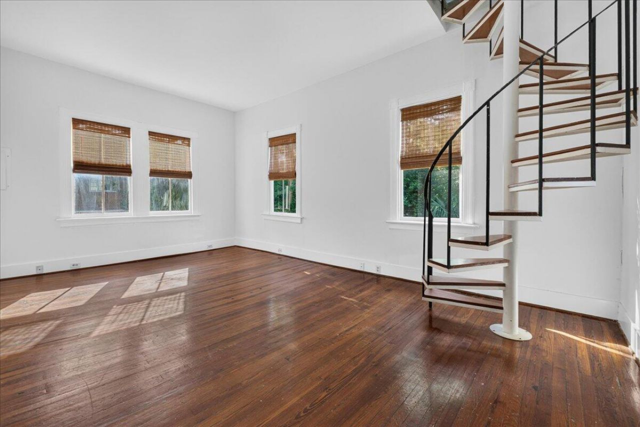 65 Vanderhorst Street Photo 11