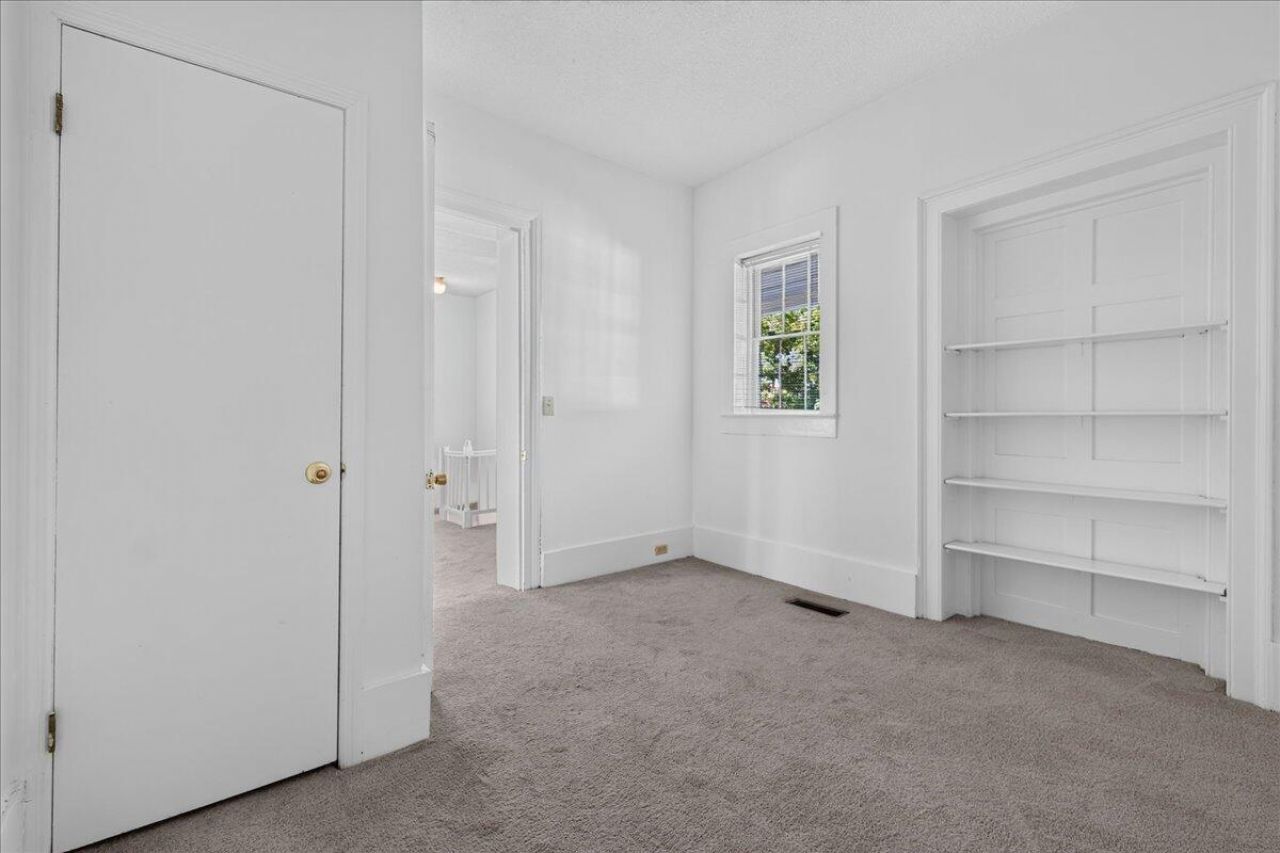 65 Vanderhorst Street Photo 19