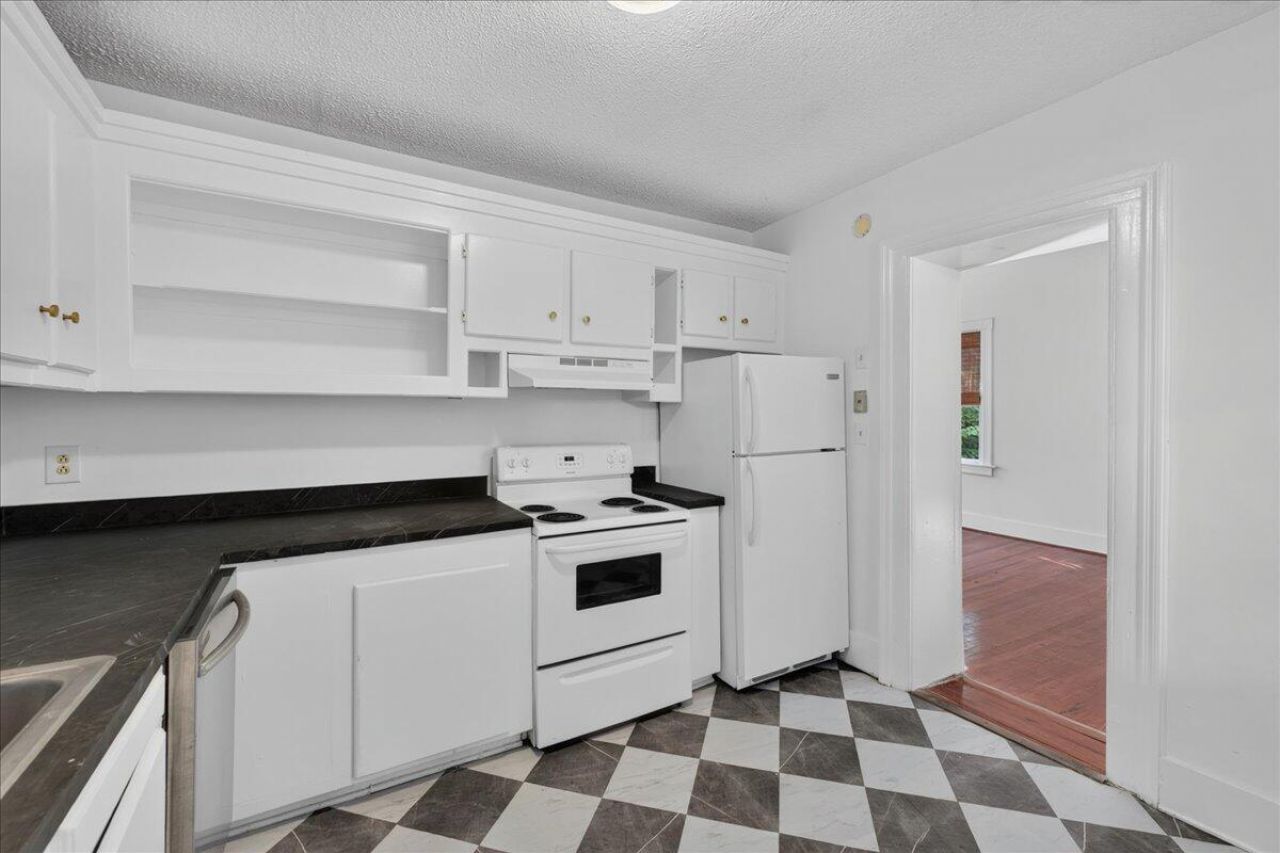 65 Vanderhorst Street Photo 7