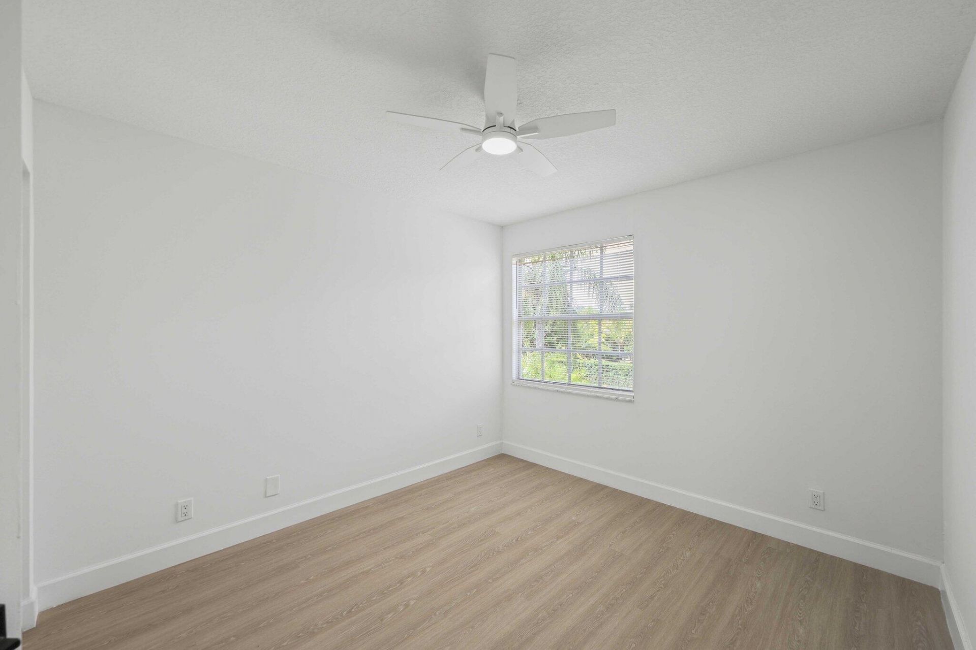11614 NW 2nd Drive, Coral Springs, FL 33071 Photo