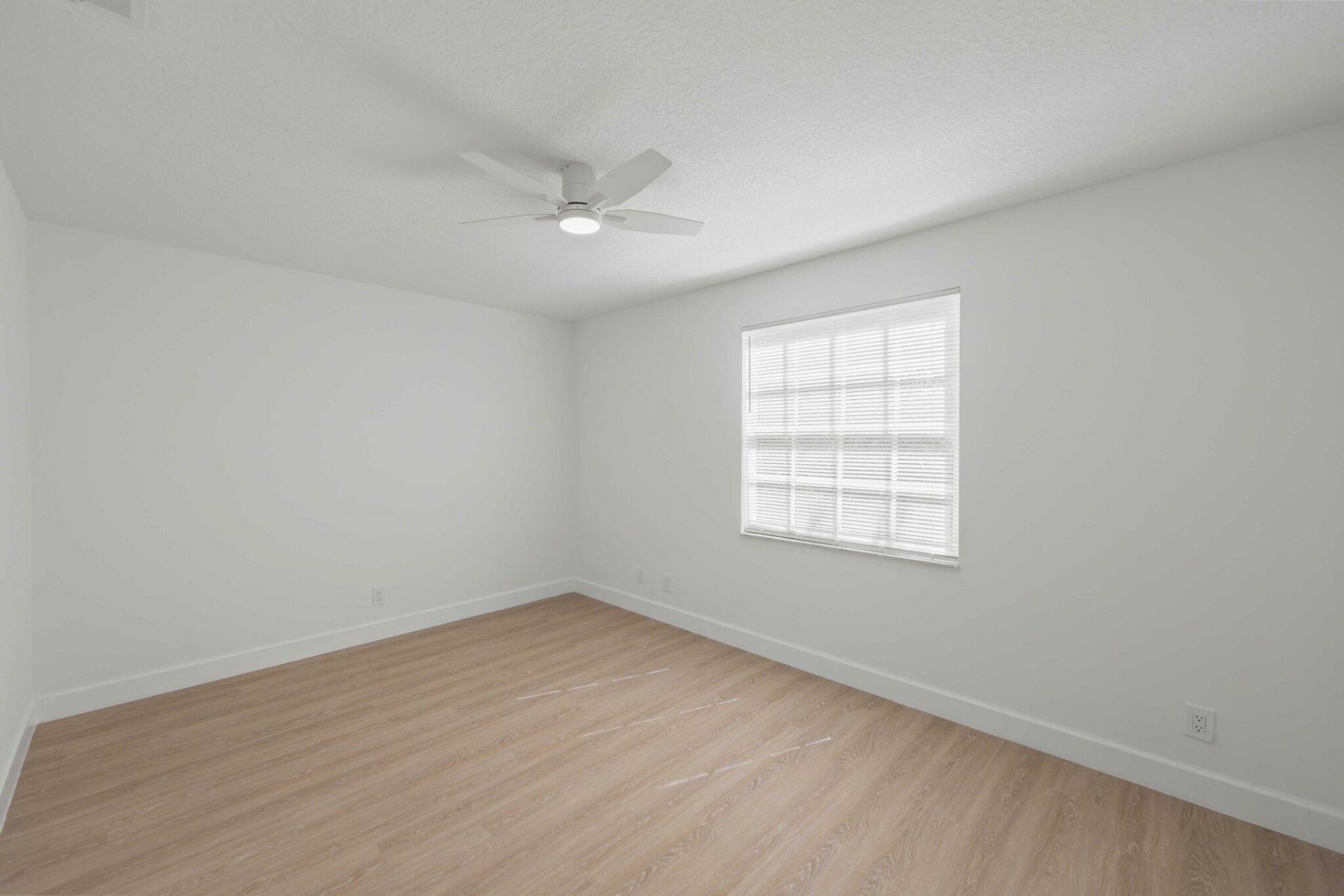 11614 NW 2nd Drive, Coral Springs, FL 33071 Photo