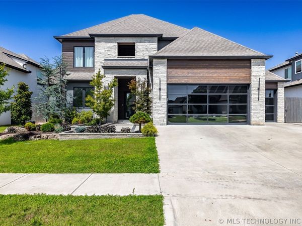 11906 S Urbana Avenue , Tulsa, OK 74137