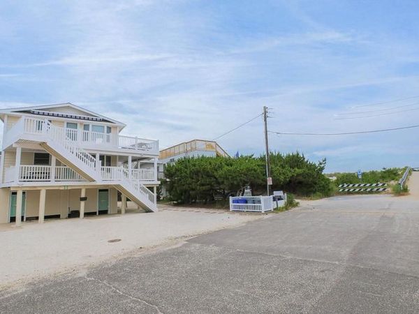 11 E MERCER AVENUE, Unit 9, HARVEY CEDARS, NJ 08008