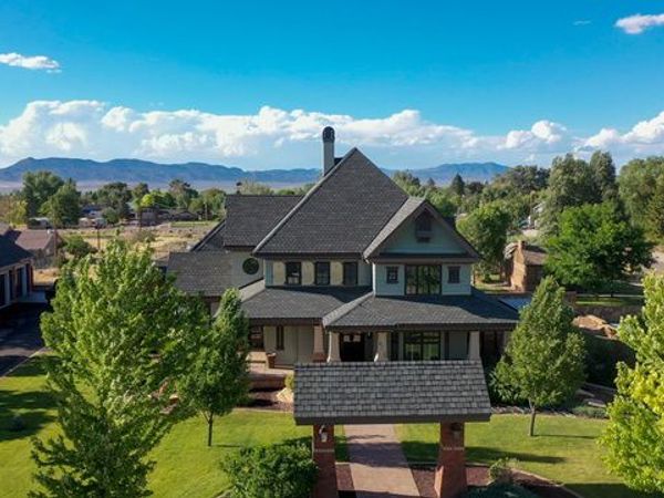 426 W CENTER ST , Parowan, UT 84761