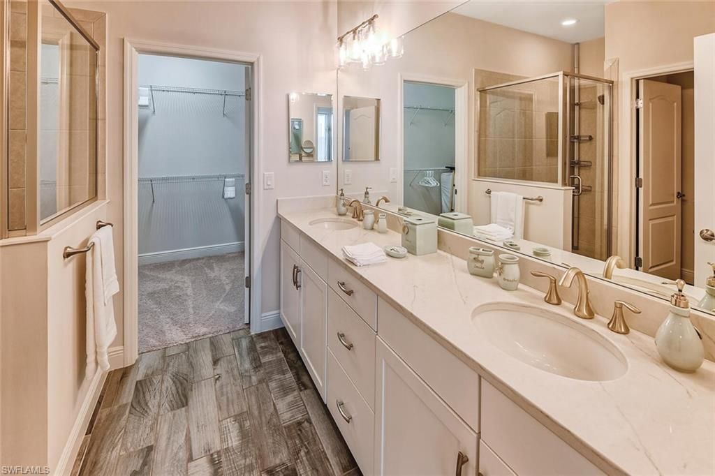 6960 Avalon Cir, Unit 807, Naples, FL 34112 Photo