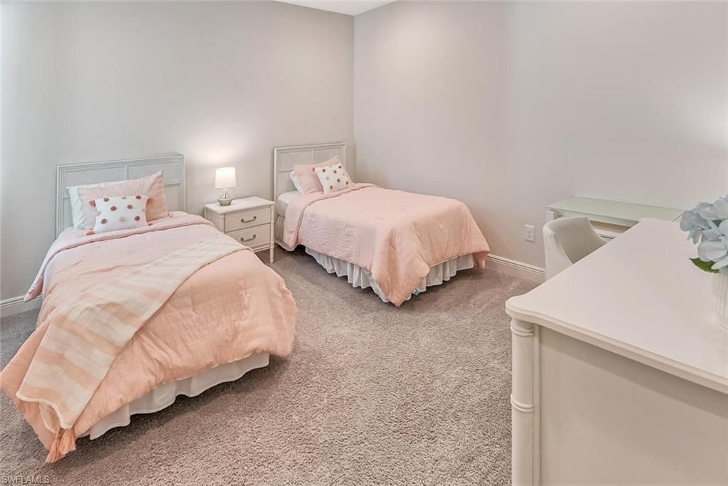 6960 Avalon Cir, Unit 807, Naples, FL 34112 Photo