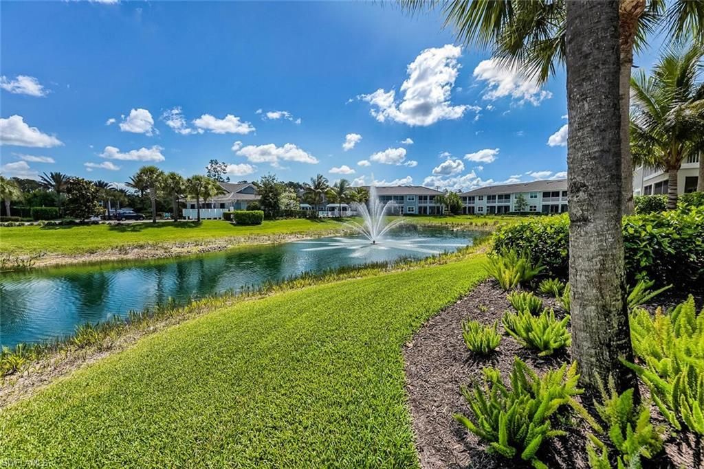 6960 Avalon Cir, Unit 807, Naples, FL 34112 Photo