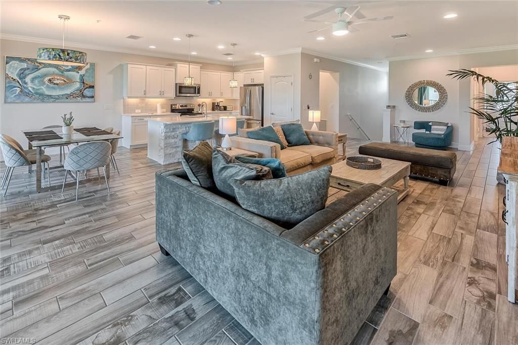 6960 Avalon Cir, Unit 807, Naples, FL 34112 Photo