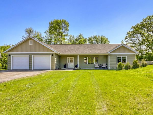 1190 Bay Ridge Drive , Detroit Lakes, MN 56501