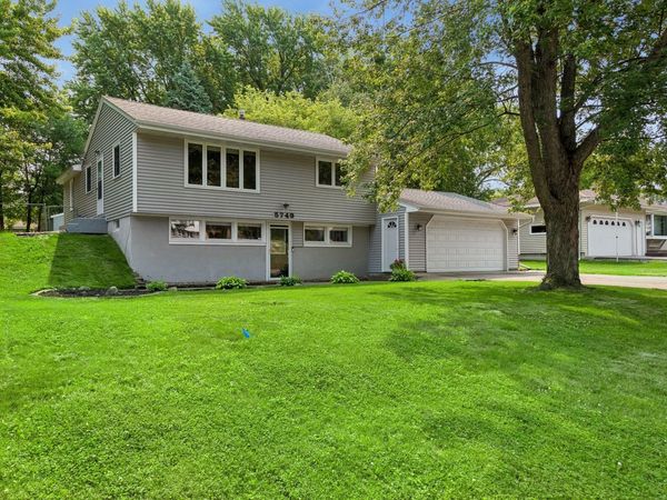 5749 W Glen Moor Road, Minnetonka, MN 55345