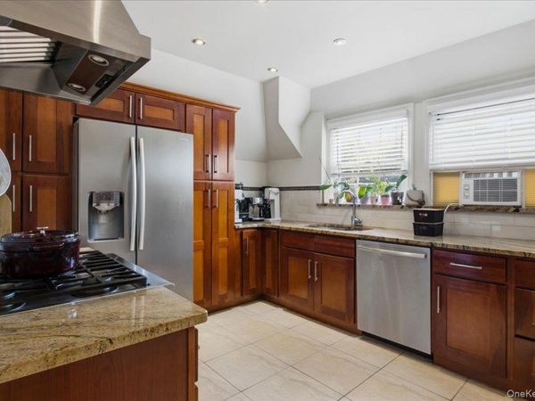 13 Campus Place, Unit SL, Scarsdale, NY 10583