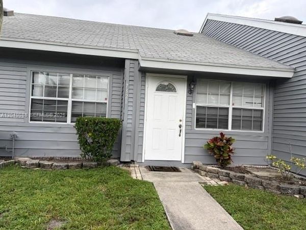 7321 Tam Oshanter Blvd, North Lauderdale, FL 33068