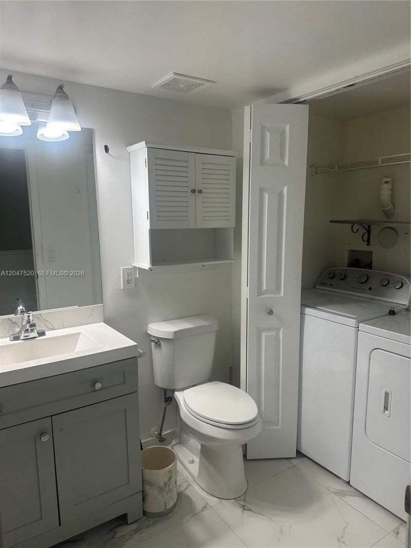 2961 NE 185th St , Unit 1618, Aventura, FL 33180 Photo