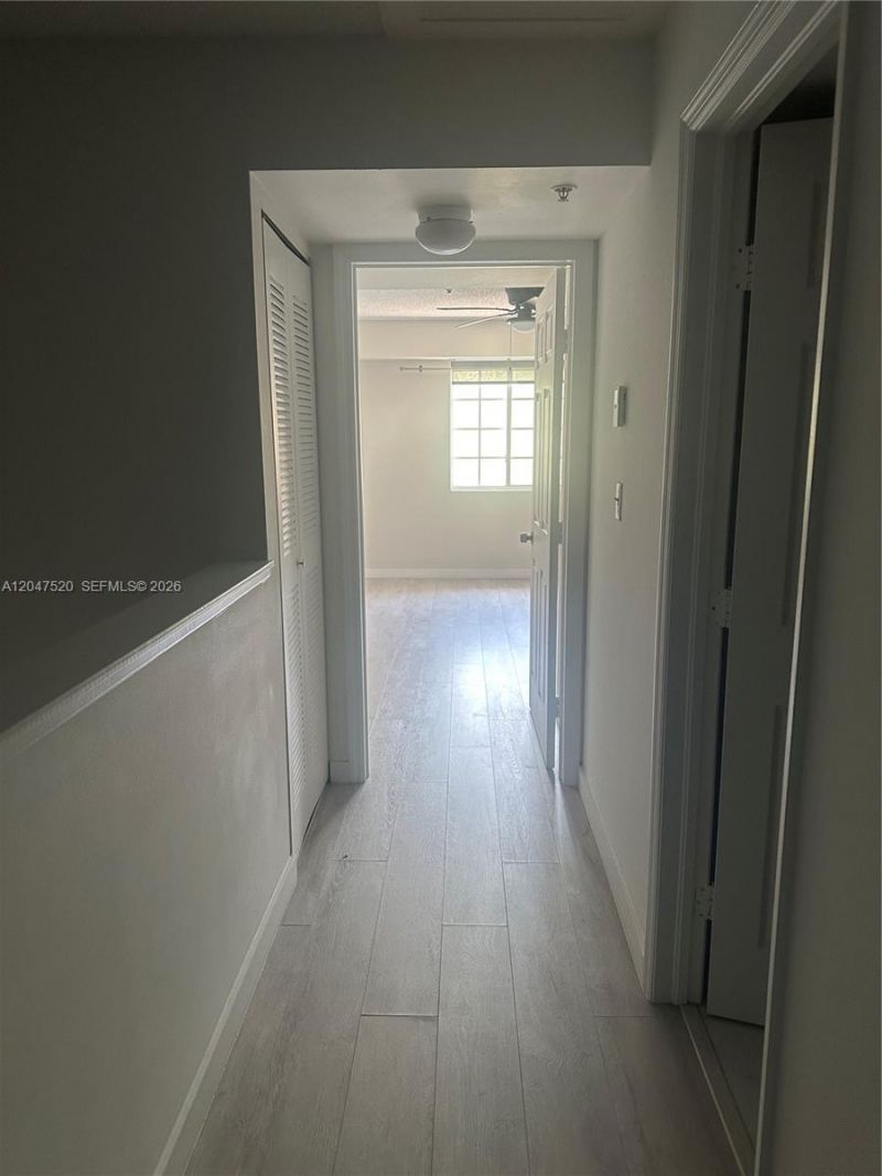 2961 NE 185th St , Unit 1618, Aventura, FL 33180 Photo