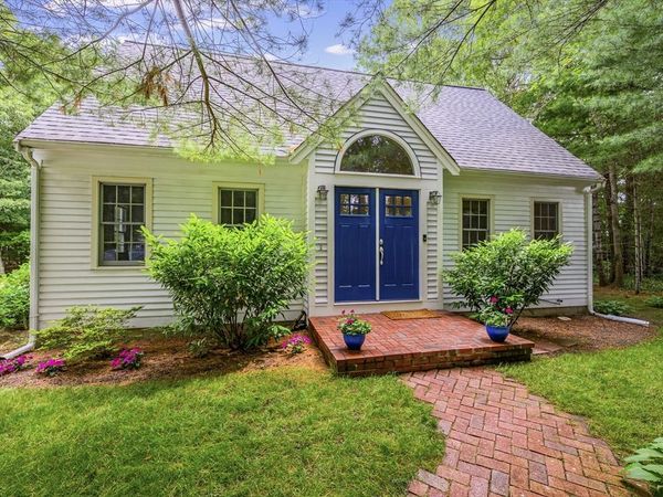 20 Shannon Way, Barnstable, MA 02632