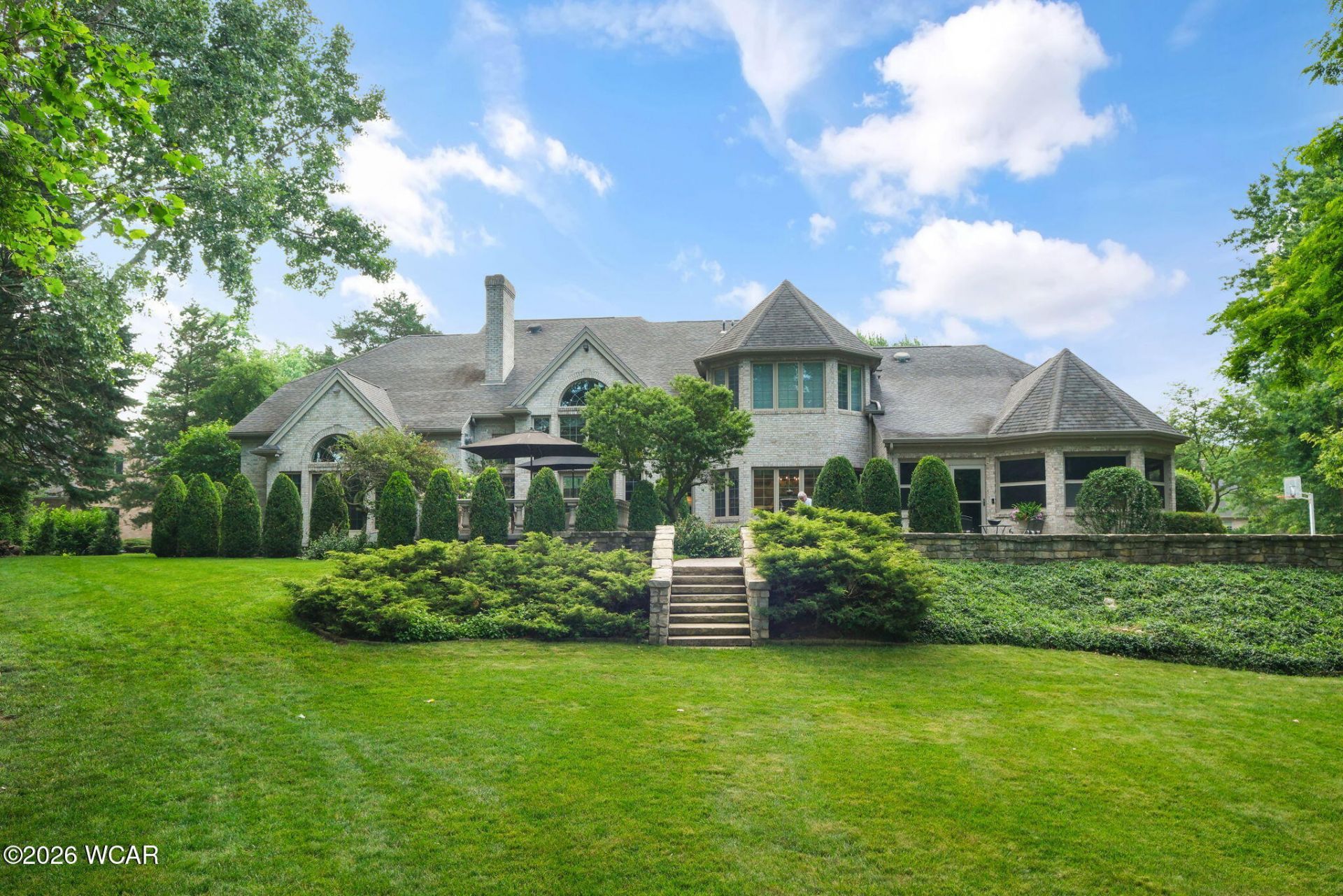 4 Hunters Gate Drive, Findlay, OH 45840 Main Photo