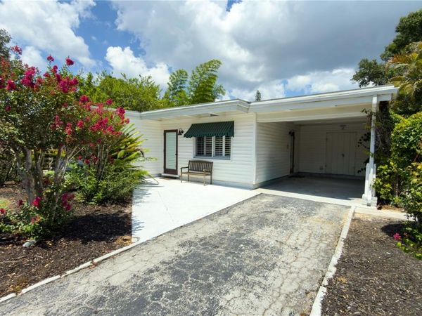2475 W PAULSTAN COURT , SARASOTA, FL 34237