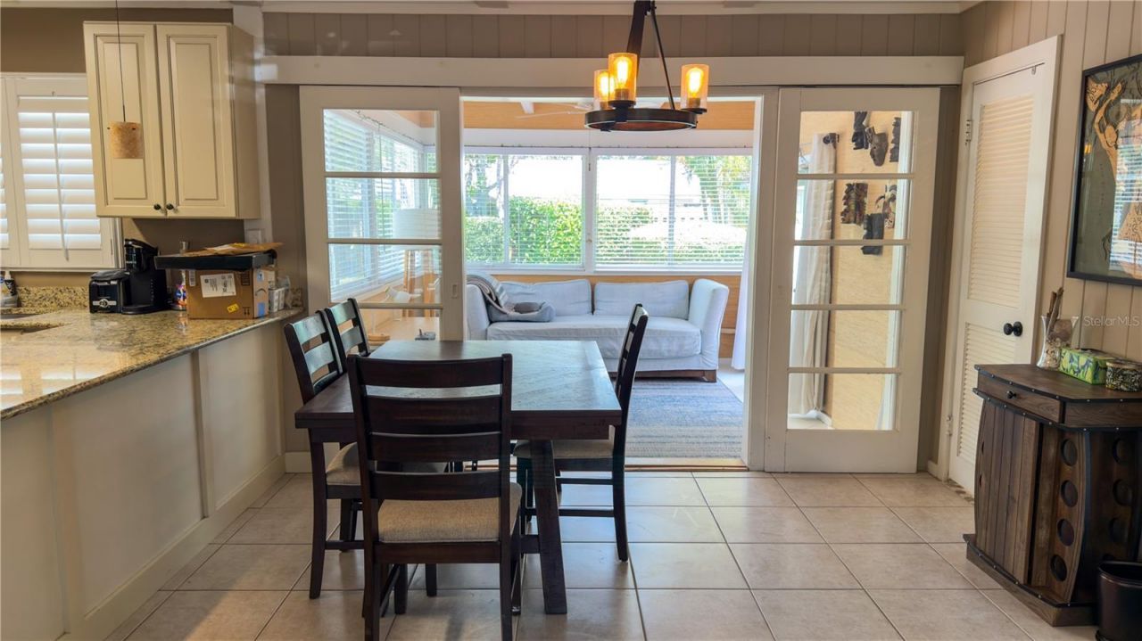 2475 W Paulstan Court , Sarasota, FL 34237 Photo